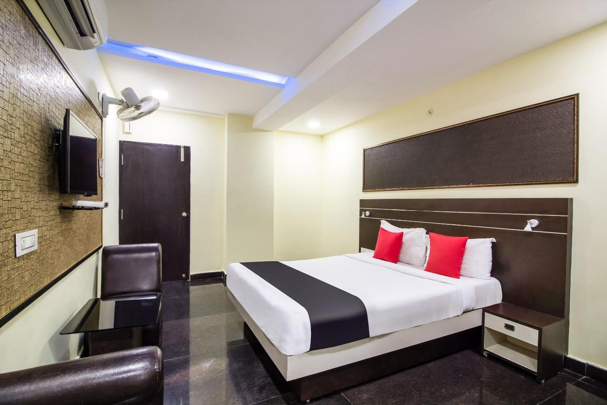 מלון Capital O Sri Navya Grand Near Nexus היידראבד מראה חיצוני תמונה