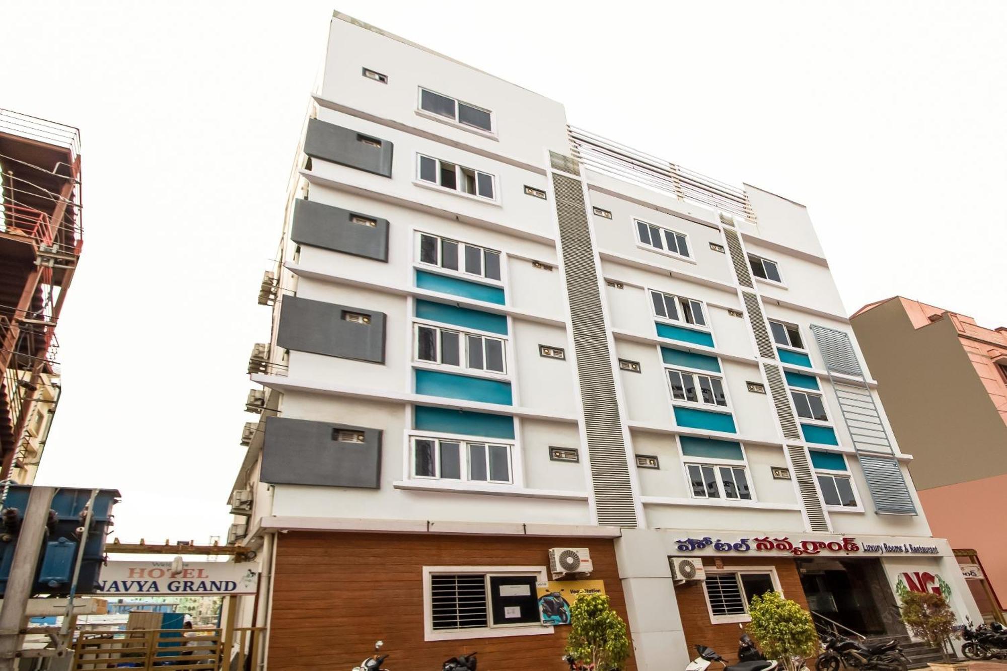 מלון Capital O Sri Navya Grand Near Nexus היידראבד מראה חיצוני תמונה